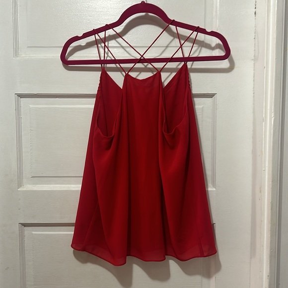 Red Cross Back Detail V neck - Picture 2 of 6